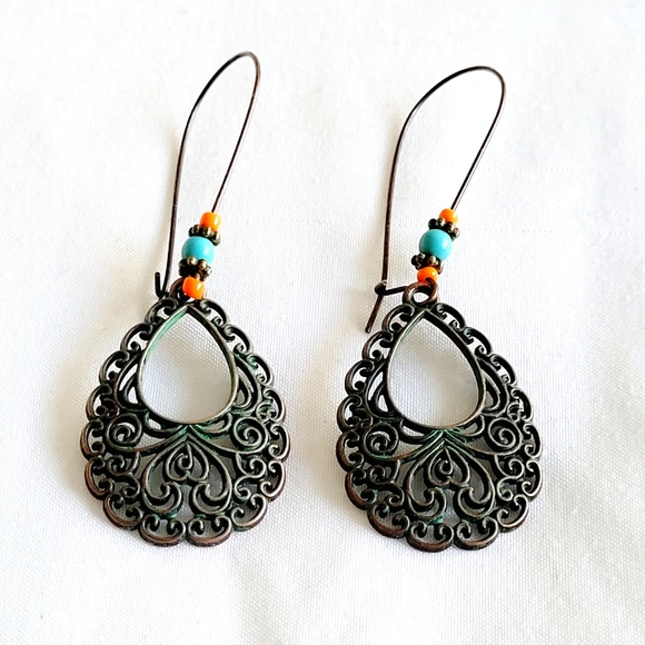 Boho Artsy Vintage Brass Patina Dangle Green Filigree Drop Earrings - Picture 1 of 4